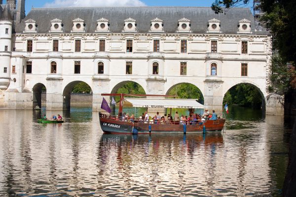 Boating on the Cher at Chenonceau Chateau near Hotel de France